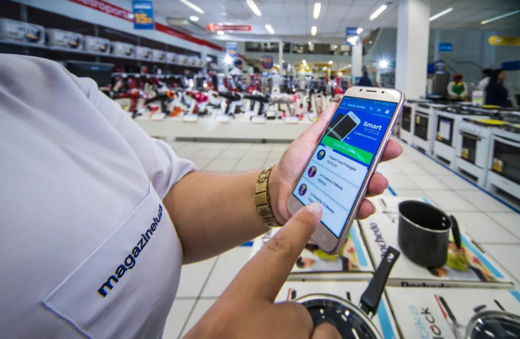 Queda de vendas no e-commerce sendo compensada por frequência de pedidos de comida